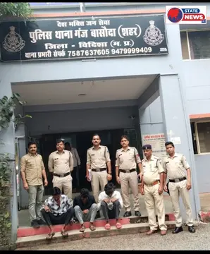 54 लीटर अवैध देशी शराब जप्त