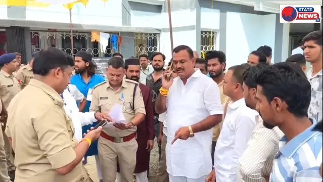 आगर मालवा: सुसनेर नगर पालिका अध्यक्ष उपचुनाव में बवाल, ईवीएम बदलने के लगे आरोप, हुआ हंगामा