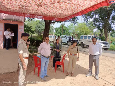 ग्यारह मतदान केन्द्रों में 58 प्रतिशत मतदान, महिलाओं ने 61 प्रतिशत एवं पुरुष 55 किये मतदान प्रतिशत 