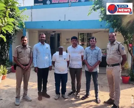 चेक से भुगतान का भरोसा देकर दो मोबाइल फोन लेकर की धोखाधड़ी, नटेरन पुलिस ने आरोपी को भोपाल से गिरफ्तार कर दोनों मोबाइल किए बरामद