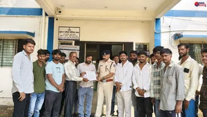जय आदिवासी युवा शक्ति अध्यक्ष अरविंद कनेश के नेतृत्व में ज्ञापन सौंपा