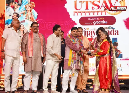 विजयवाड़ा में गूंजी सांस्कृतिक लोक परंपरा: सीएम डॉ. मोहन यादव ने पुन्नामी घाट पर ‘विजयवाड़ा उत्सव’ में की सहभागिता, कलाकारों को किया सम्मानि