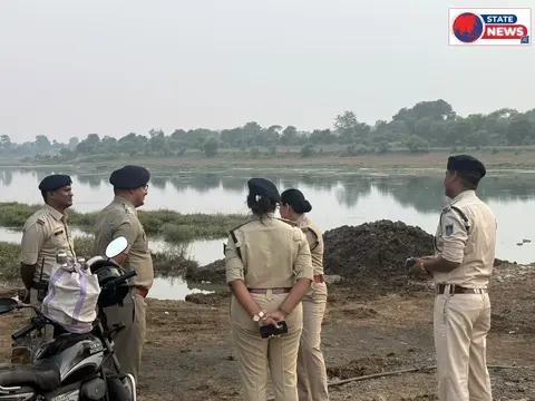 दुर्गा विसर्जन को लेकर संवेदनशील स्थानों का किया निरीक्षण